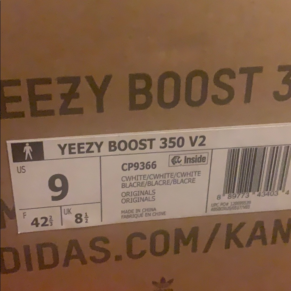 Yeezy 350 Triple White